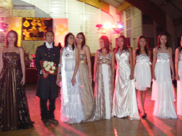 électionmissLao Paris311207 382.jpg